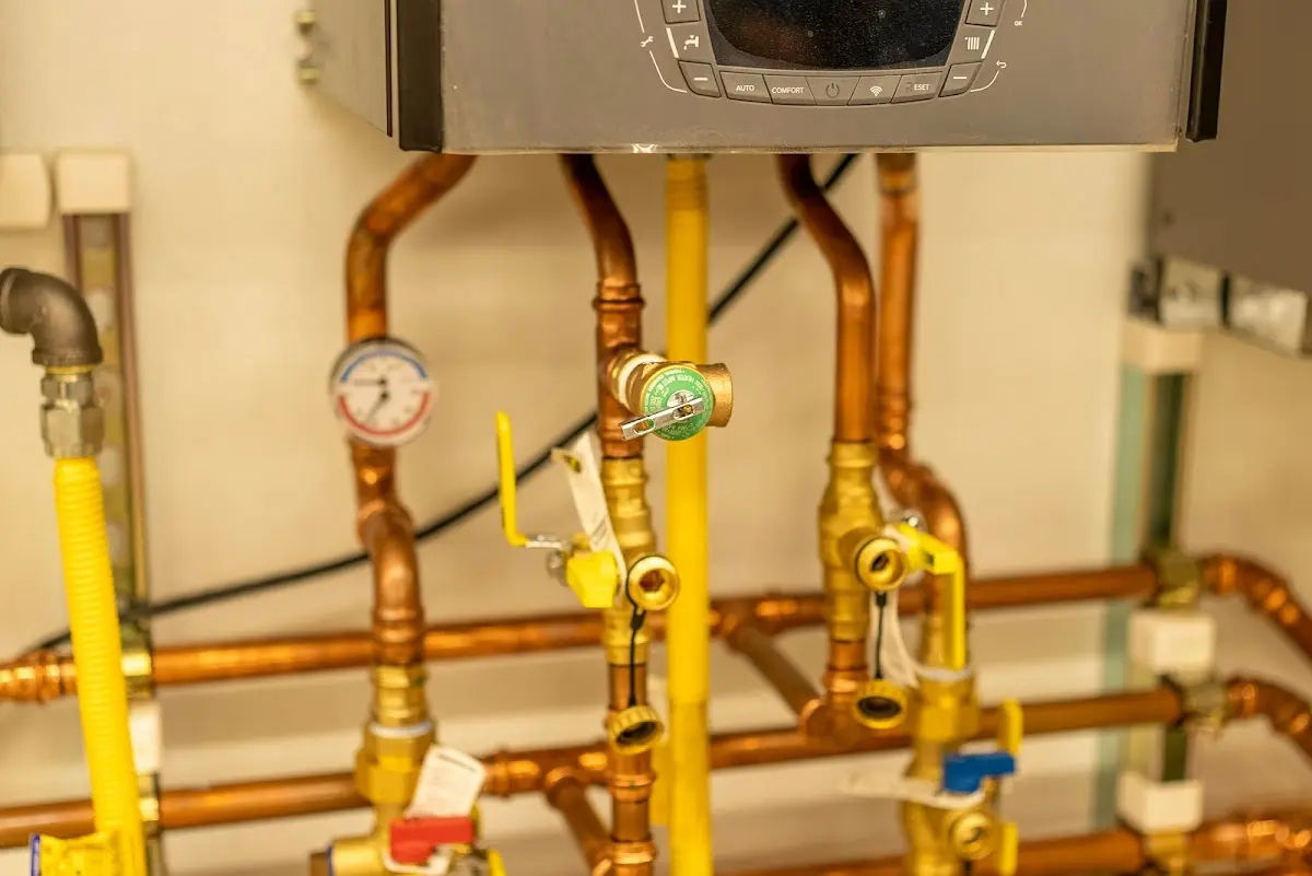 Licensed technician providing Sewer Cleanout for a homeowner in Hermosa Beach